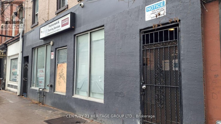 248 QUEEN STREET E, Toronto (Moss Park), Ontario, M5A1S3
