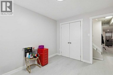 4210 Richmond Road SW Calgary Alberta photo 20