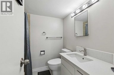 4210 Richmond Road SW Calgary Alberta photo 21