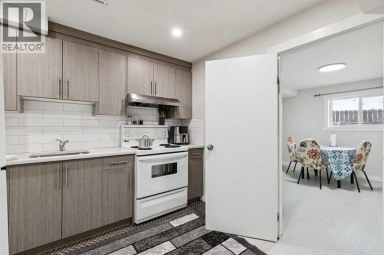 4210 Richmond Road SW Calgary Alberta photo 25