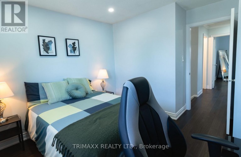 92 HARTRICK PLACE, Whitby (Rolling Acres), Ontario, L1R2C3