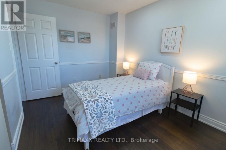 92 HARTRICK PLACE, Whitby (Rolling Acres), Ontario, L1R2C3