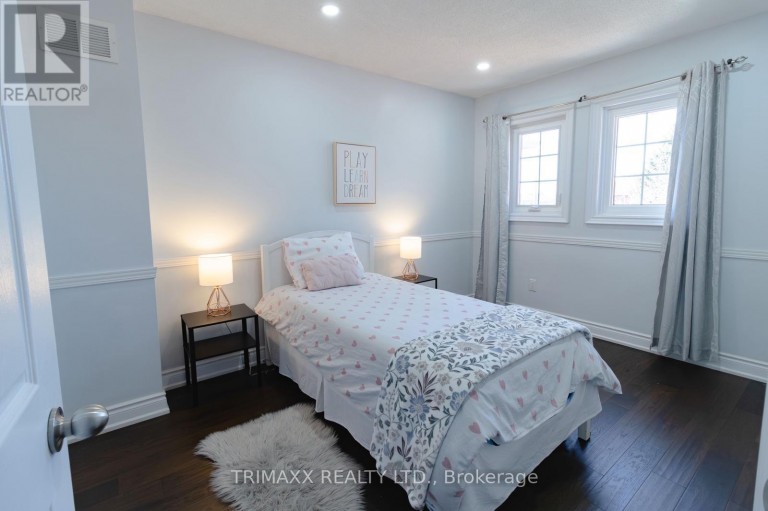 92 HARTRICK PLACE, Whitby (Rolling Acres), Ontario, L1R2C3
