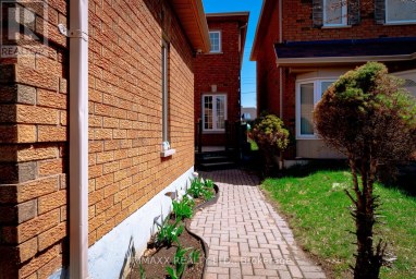 92 HARTRICK PLACE Whitby (Rolling Acres) Ontario photo 3