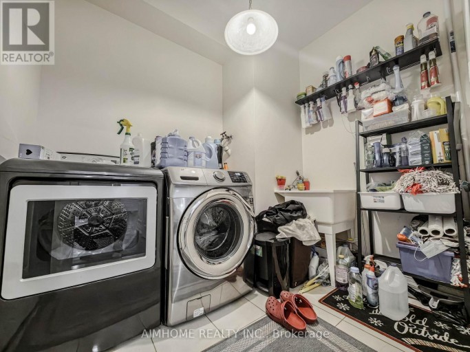 2029 KURELO DRIVE, Oshawa (Taunton), Ontario, L1K0W7