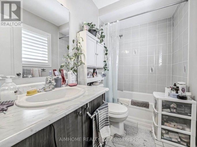 2029 KURELO DRIVE, Oshawa (Taunton), Ontario, L1K0W7