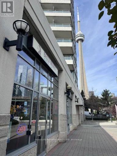 8 - 228 QUEENS QUAY W, Toronto (Waterfront Communities), Ontario, M5J2X1