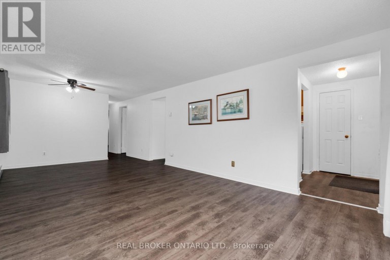 8 MAPLE LEAF TERRACE, Innisfil (Cookstown), Ontario, L0L1L0