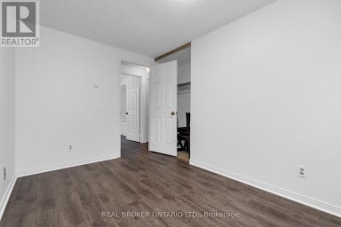 8 MAPLE LEAF TERRACE Innisfil (Cookstown) Ontario photo 23