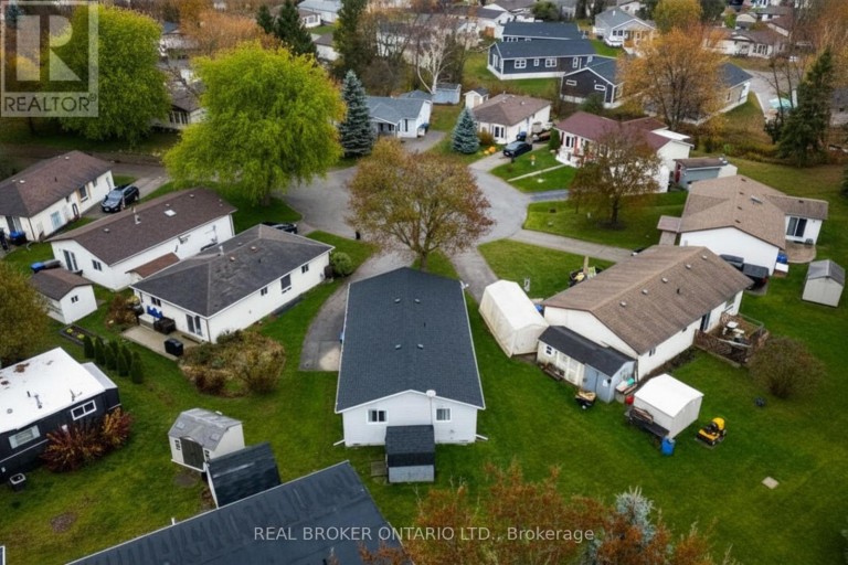 8 MAPLE LEAF TERRACE, Innisfil (Cookstown), Ontario, L0L1L0