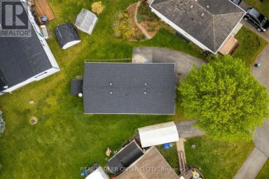 8 MAPLE LEAF TERRACE Innisfil (Cookstown) Ontario photo 35