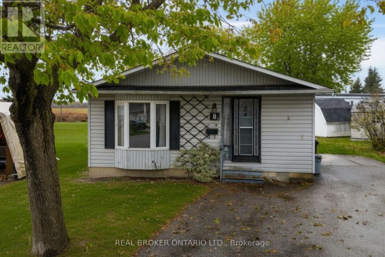 8 MAPLE LEAF TERRACE, Innisfil (Cookstown), Ontario, L0L1L0
