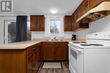 8 MAPLE LEAF TERRACE Innisfil (Cookstown) Ontario photo 5