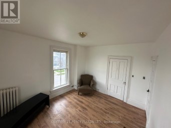 ROOM - 23 GLENELG STREET W Kawartha Lakes (Lindsay) Ontario photo 6