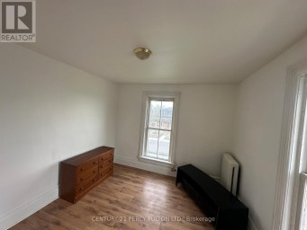 ROOM - 23 GLENELG STREET W Kawartha Lakes (Lindsay) Ontario photo 7