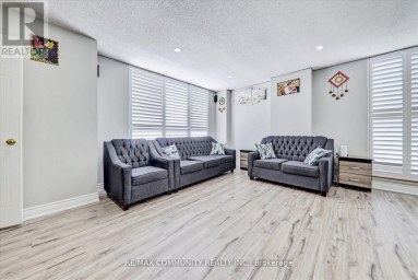 PH11 - 430 MCLEVIN AVENUE Toronto (Malvern) Ontario photo 11
