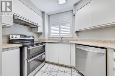 PH11 - 430 MCLEVIN AVENUE Toronto (Malvern) Ontario photo 14