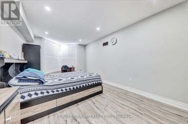 PH11 - 430 MCLEVIN AVENUE Toronto (Malvern) Ontario photo 17