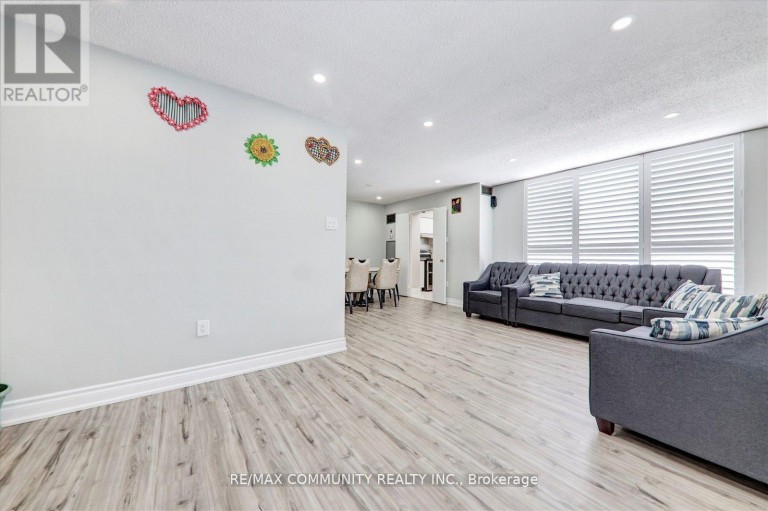 PH11 - 430 MCLEVIN AVENUE, Toronto (Malvern), Ontario, M1B5P1