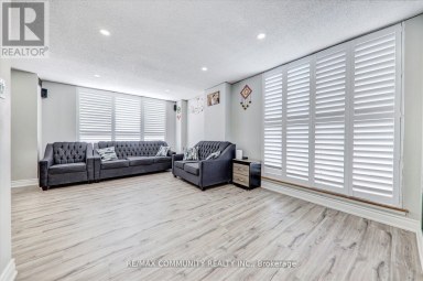 PH11 - 430 MCLEVIN AVENUE Toronto (Malvern) Ontario photo 9
