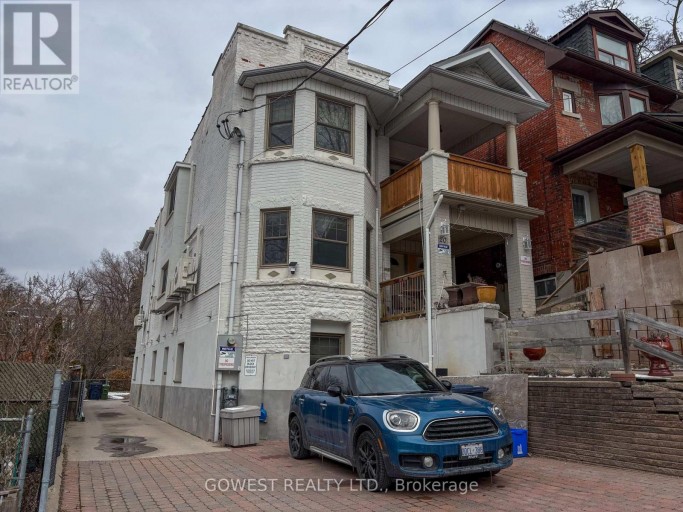 5 - 20 GLEN GORDON ROAD, Toronto (High Park North), Ontario, M6P1B8