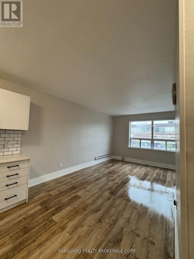 1623A EGLINTON AVENUE, Toronto (Oakwood Village), Ontario, M6E2H7