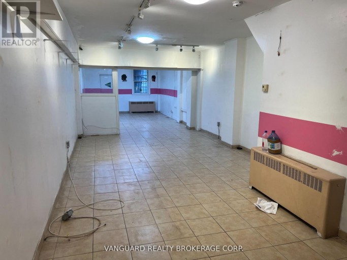 1625 EGLINTON AVENUE W, Toronto (Oakwood Village), Ontario, M6E2H7