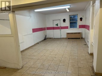 1625 EGLINTON AVENUE W Toronto (Oakwood Village) Ontario photo 4