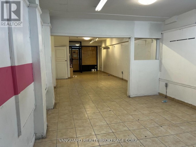 1625 EGLINTON AVENUE W, Toronto (Oakwood Village), Ontario, M6E2H7