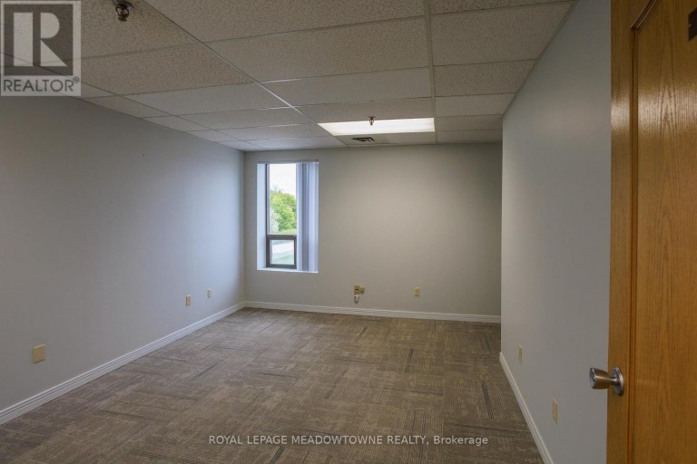 D - 295 ALLIANCE ROAD, Milton (MN Milton North), Ontario, L9T4W8