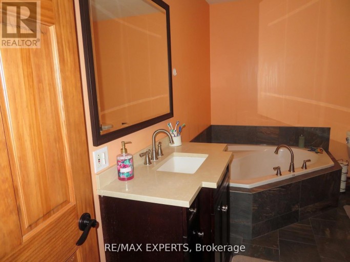 3771 HARRY'S LANE, Ramara, Ontario, L3V0L1