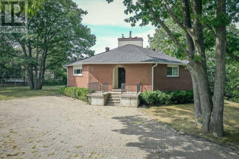10 SUNSET COURT, Wasaga Beach, Ontario, L9Z2A9