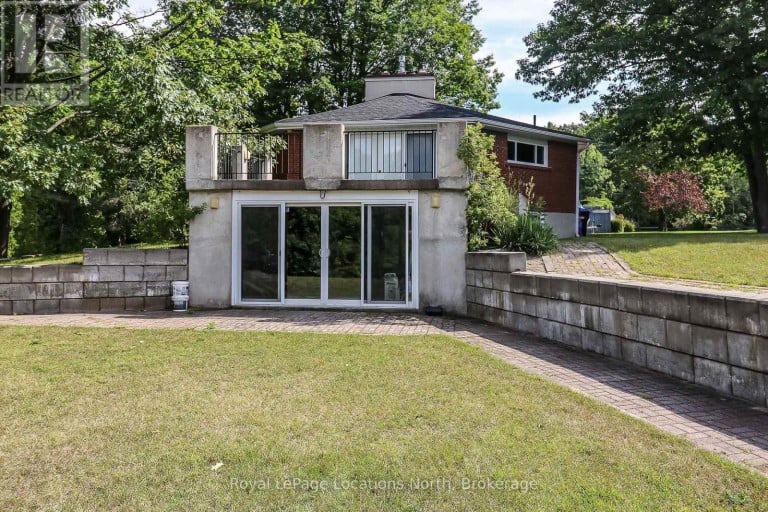 10 SUNSET COURT, Wasaga Beach, Ontario, L9Z2A9