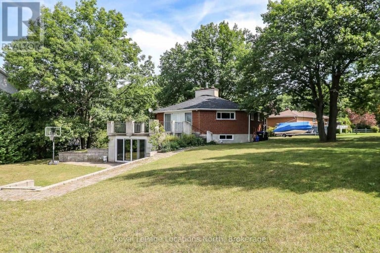 10 SUNSET COURT, Wasaga Beach, Ontario, L9Z2A9