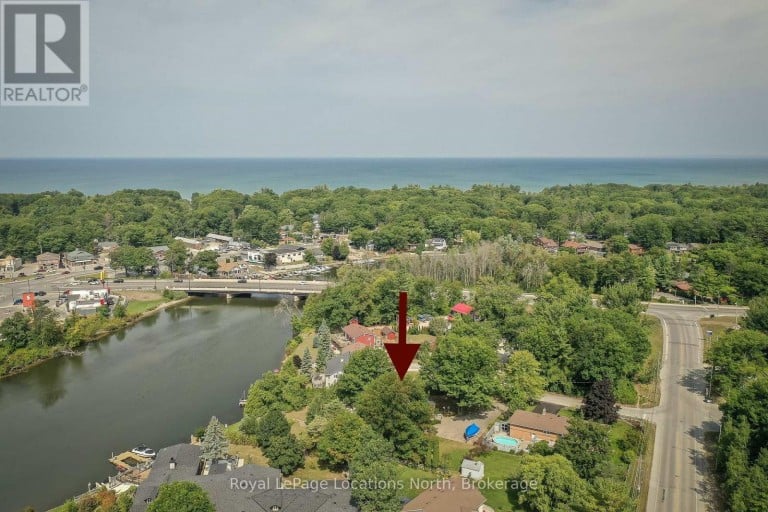 10 SUNSET COURT, Wasaga Beach, Ontario, L9Z2A9