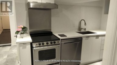 BSMT - 761 MARKHAM STREET Toronto (Annex) Ontario photo 8
