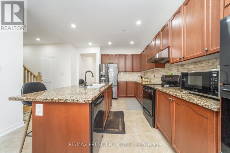 13 CLUNBURRY ROAD, Brampton (Northwest Brampton), Ontario, L7A5B4