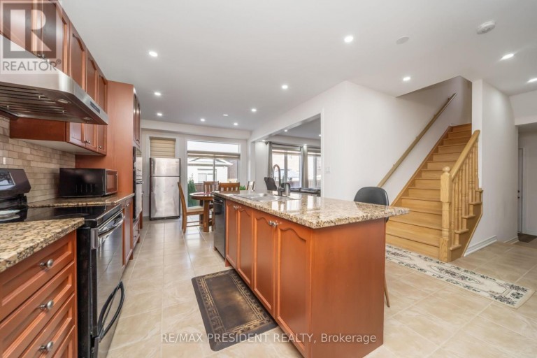 13 CLUNBURRY ROAD, Brampton (Northwest Brampton), Ontario, L7A5B4