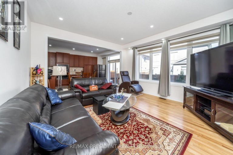 13 CLUNBURRY ROAD, Brampton (Northwest Brampton), Ontario, L7A5B4