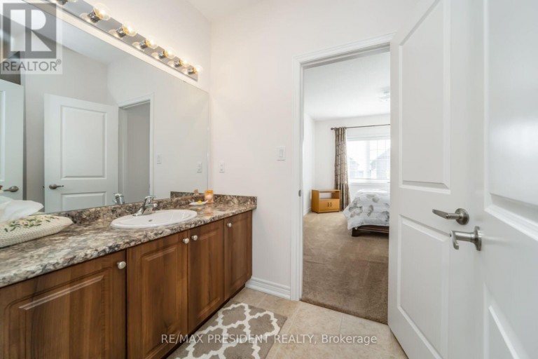 13 CLUNBURRY ROAD, Brampton (Northwest Brampton), Ontario, L7A5B4