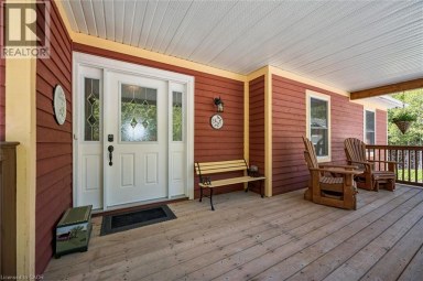 495190 TRAVERSTON Road Markdale Ontario photo 2