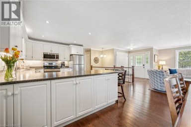 495190 TRAVERSTON Road Markdale Ontario photo 9