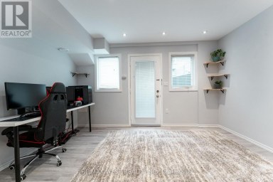 28 SHINING STAR CRESCENT Toronto (Mount Dennis) Ontario photo 33