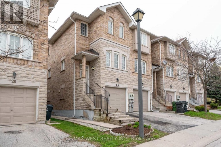 28 SHINING STAR CRESCENT, Toronto (Mount Dennis), Ontario, M6M5L6
