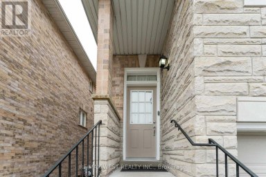 28 SHINING STAR CRESCENT Toronto (Mount Dennis) Ontario photo 6