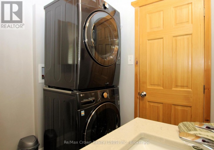 108 MURPHY DRIVE, Parry Sound Remote Area (Golden Valley), Ontario, P0H1N0
