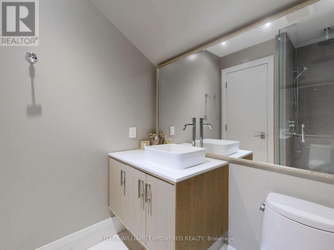 10 WEBSTER AVENUE, Toronto (Annex), Ontario, M5R1N7