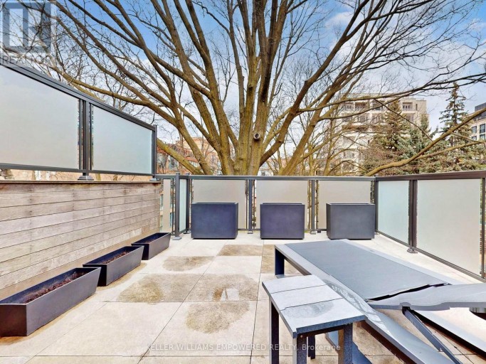 10 WEBSTER AVENUE, Toronto (Annex), Ontario, M5R1N7