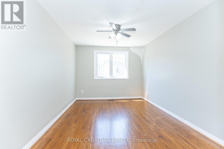 16 GAMBELLO CRESCENT, Toronto (York University Heights), Ontario, M3J1W3