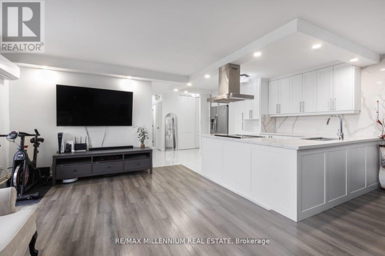 706 - 2645 KIPLING AVENUE W, Toronto (Mount Olive-Silverstone-Jamestown), Ontario, M9V3S6